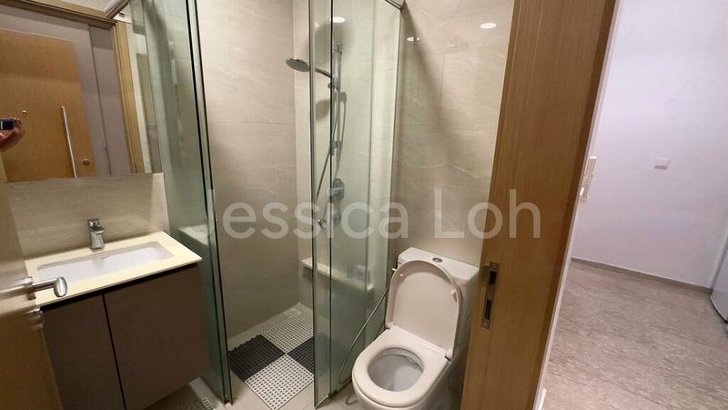 1 Bed Condo for Rent in  Waterfront @ Faber - Image 2